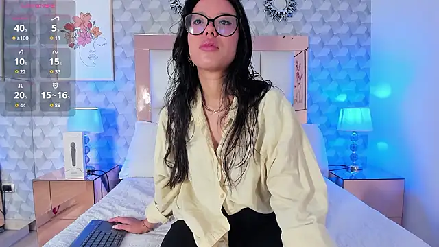 Snapshot of Rose_Allure chatting on February 23, 2026, 11:33 am Rose Allure online show from February 23, 2026, 11:33 am