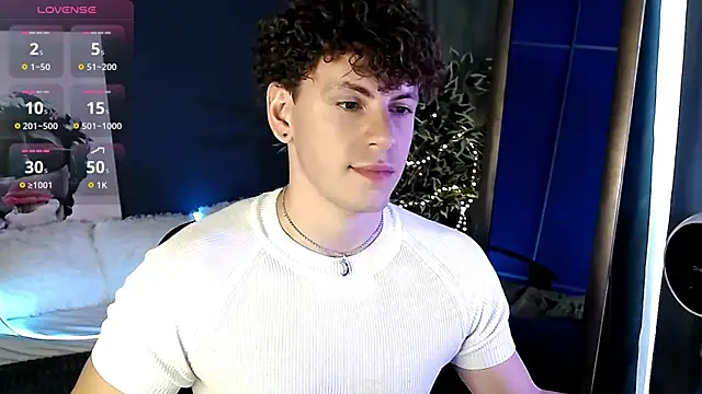 TylerGibson online show from June 18, 2026, 2:55 pm