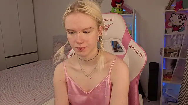 Snapshot of Mia_WaterFall chatting on March 9, 2026, 3:10 am Mia WaterFall online show from March 9, 2026, 3:10 am