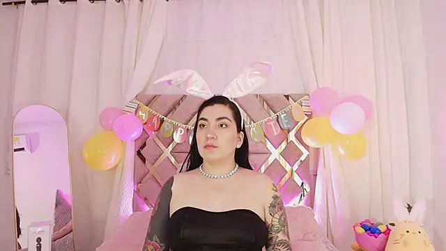 Snapshot of KathiaJenner chatting on April 1, 2026, 11:22 am KathiaJenner online show from April 1, 2026, 11:22 am