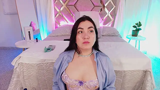 Snapshot of KathiaJenner chatting on March 9, 2026, 12:09 pm KathiaJenner online show from March 9, 2026, 12:09 pm