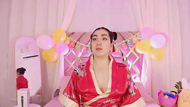 Snapshot of KathiaJenner chatting on March 29, 2026, 12:07 pm KathiaJenner online show from March 29, 2026, 12:07 pm