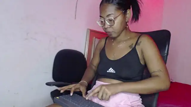 girl sexy27 online show from February 9, 2026, 2:04 pm