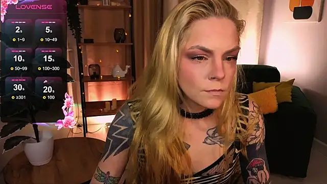 Snapshot of cherrie_sherry chatting on February 26, 2026, 9:26 pm cherrie sherry online show from February 26, 2026, 9:26 pm