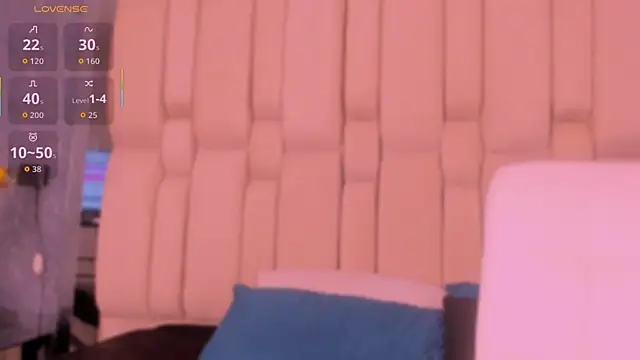 MissValeriePink online show from February 21, 2026, 8:22 pm