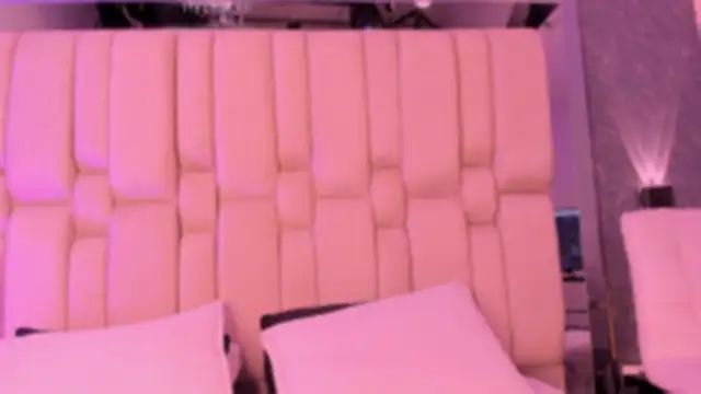 MissValeriePink online show from February 9, 2026, 7:56 pm