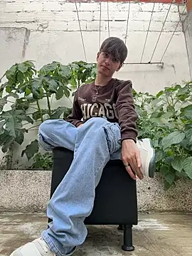 Naim TheKing online show from March 1, 2026, 9:48 pm