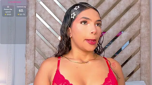 Scarlett-Banner online show from May 19, 2026, 2:02 pm