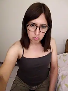 Snapshot of Eide-26 chatting on February 24, 2026, 4:24 am Eide-26 online show from February 24, 2026, 4:24 am