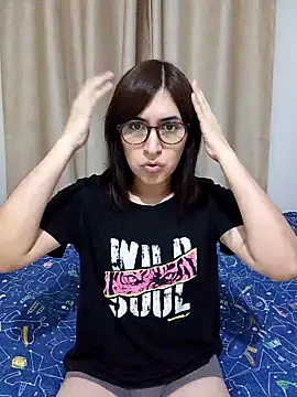 Snapshot of Eide-26 chatting on June 30, 2026, 2:00 am Eide-26 online show from June 30, 2026, 2:00 am
