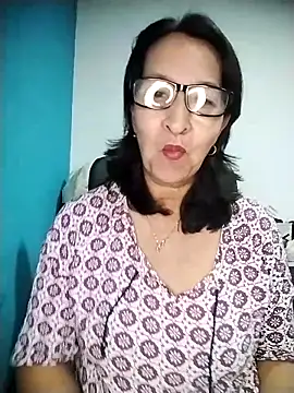 Snapshot of RosseLaure chatting on May 31, 2026, 1:44 am RosseLaure online show from May 31, 2026, 1:44 am