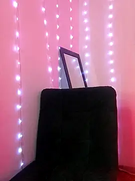 Snapshot of Selikayle_ chatting on February 8, 2026, 4:10 am Selikayle online show from February 8, 2026, 4:10 am