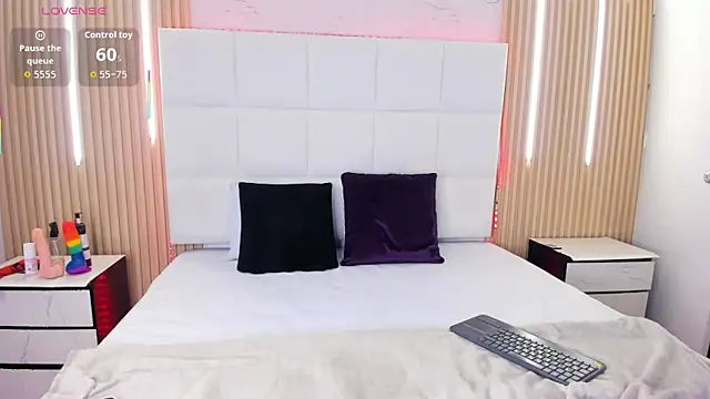 Snapshot of abril_snow chatting on February 25, 2026, 8:08 pm abril snow online show from February 25, 2026, 8:08 pm