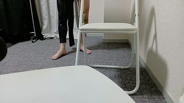 Snapshot of kyuleather chatting on March 17, 2026, 10:40 am kyuleather online show from March 17, 2026, 10:40 am