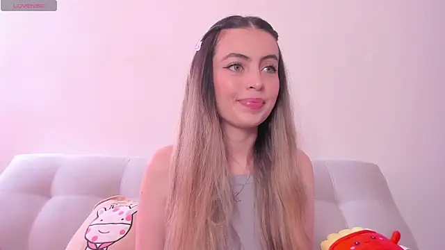 Fernanda aaaa online show from July 3, 2026, 4:02 pm
