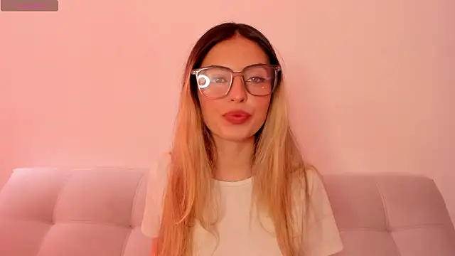 Fernanda aaaa online show from March 19, 2026, 3:56 pm