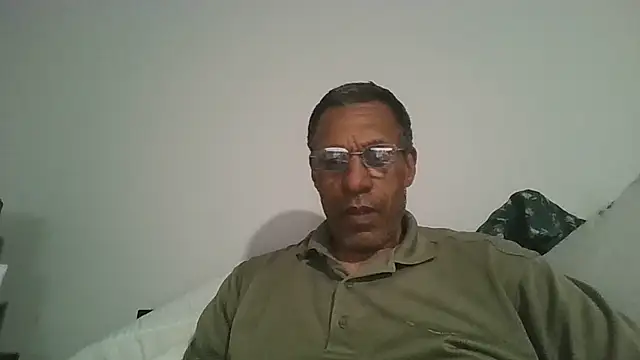 Snapshot of swimmer2496 chatting on April 20, 2026, 12:57 am swimmer2496 online show from April 20, 2026, 12:57 am