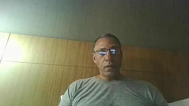 Snapshot of swimmer2496 chatting on April 3, 2026, 2:29 am swimmer2496 online show from April 3, 2026, 2:29 am
