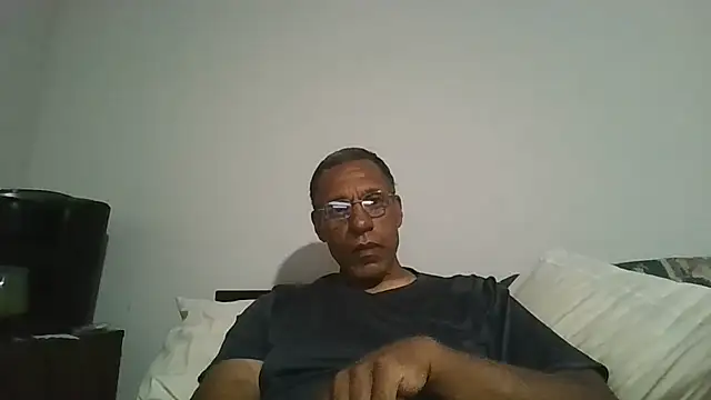 Snapshot of swimmer2496 chatting on June 19, 2026, 5:02 am swimmer2496 online show from June 19, 2026, 5:02 am