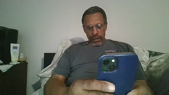 Snapshot of swimmer2496 chatting on March 8, 2026, 10:02 pm swimmer2496 online show from March 8, 2026, 10:02 pm