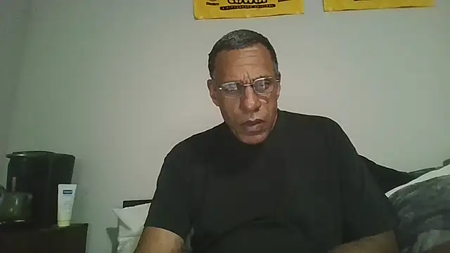 Snapshot of swimmer2496 chatting on April 7, 2026, 5:31 am swimmer2496 online show from April 7, 2026, 5:31 am