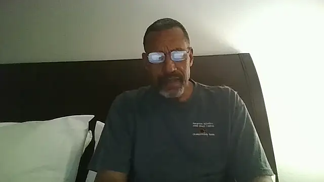 Snapshot of swimmer2496 chatting on March 22, 2026, 4:49 am swimmer2496 online show from March 22, 2026, 4:49 am