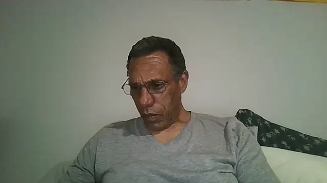 Snapshot of swimmer2496 chatting on April 27, 2026, 2:20 am swimmer2496 online show from April 27, 2026, 2:20 am