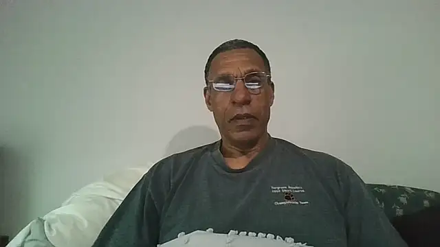 Snapshot of swimmer2496 chatting on April 12, 2026, 2:20 pm swimmer2496 online show from April 12, 2026, 2:20 pm
