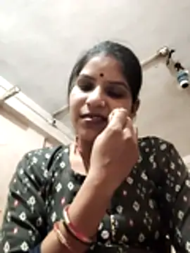 Snapshot of Radha_hot chatting on July 7, 2026, 4:10 pm Radha hot online show from July 7, 2026, 4:10 pm