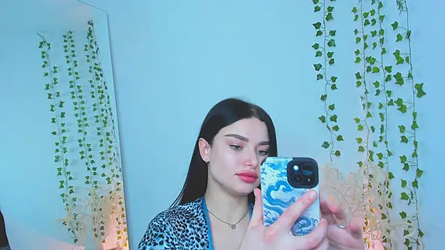 Snapshot of Silena_sky chatting on February 16, 2026, 2:05 pm Silena sky online show from February 16, 2026, 2:05 pm