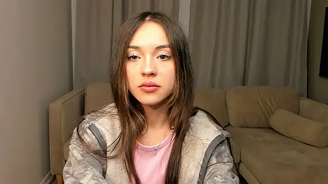 TreasaCrebs online show from March 22, 2026, 8:43 pm