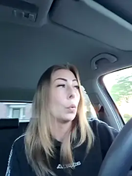 dewimp1 online show from April 16, 2026, 6:19 pm