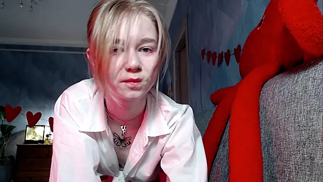 Snapshot of Austeja_Ona chatting on February 17, 2026, 4:26 pm Austeja Ona online show from February 17, 2026, 4:26 pm