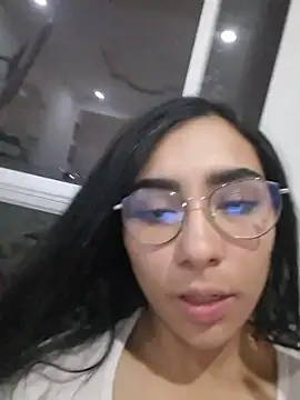 scarlett25   online show from May 2, 2026, 3:01 am