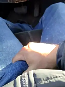 Snapshot of erikk666 chatting on February 3, 2026, 2:33 pm erikk666 online show from February 3, 2026, 2:33 pm