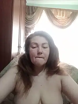 Snapshot of Russian_Lara chatting on April 22, 2026, 4:19 am Russian Lara online show from April 22, 2026, 4:19 am