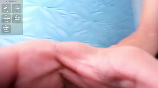 sky velvet online show from April 3, 2026, 2:01 pm