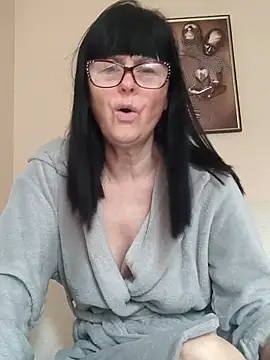 Snapshot of AliceSwan57 chatting on May 22, 2026, 4:43 am AliceSwan57 online show from May 22, 2026, 4:43 am