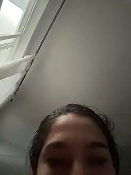 Snapshot of JuliaaVega chatting on May 19, 2026, 11:39 am JuliaaVega online show from May 19, 2026, 11:39 am