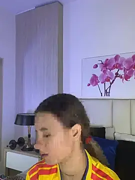 Snapshot of JuliaColemann chatting on July 3, 2026, 12:00 pm JuliaColemann online show from July 3, 2026, 12:00 pm