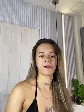 Snapshot of JuliaColemann chatting on May 22, 2026, 10:57 am JuliaColemann online show from May 22, 2026, 10:57 am