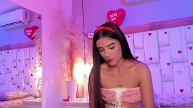 Snapshot of StefanyCondia chatting on February 18, 2026, 6:04 pm StefanyCondia online show from February 18, 2026, 6:04 pm