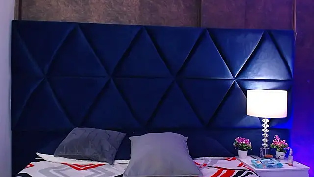 Snapshot of Logan_Woods chatting on February 22, 2026, 8:28 am Logan Woods online show from February 22, 2026, 8:28 am