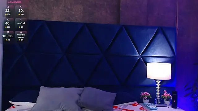 Snapshot of Logan_Woods chatting on February 23, 2026, 9:15 pm Logan Woods online show from February 23, 2026, 9:15 pm