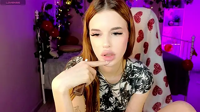 Snapshot of Anna_Lumina chatting on February 16, 2026, 12:42 am Anna Lumina online show from February 16, 2026, 12:42 am