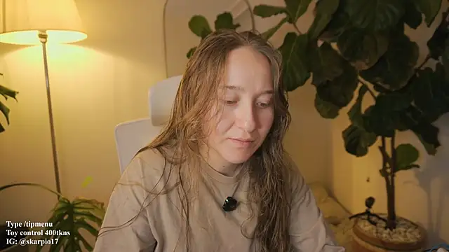 Snapshot of Scarlett_NoirMuse chatting on March 22, 2026, 8:21 pm Scarlett NoirMuse online show from March 22, 2026, 8:21 pm