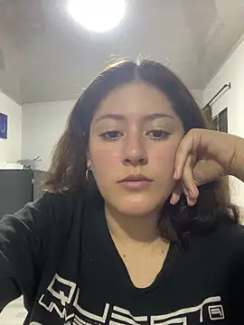 lizzy luminair online show from February 6, 2026, 3:24 am