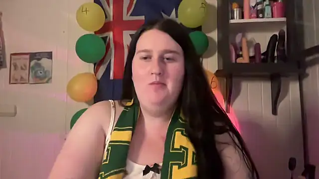xopeachybaby online show from July 7, 2026, 6:58 am