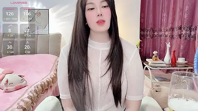 Snapshot of 10ve1y chatting on March 4, 2026, 4:04 pm 10ve1y online show from March 4, 2026, 4:04 pm