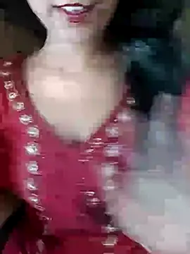 Snapshot of Ayesha_Khan1 chatting on May 17, 2026, 5:40 am Ayesha Khan1 online show from May 17, 2026, 5:40 am